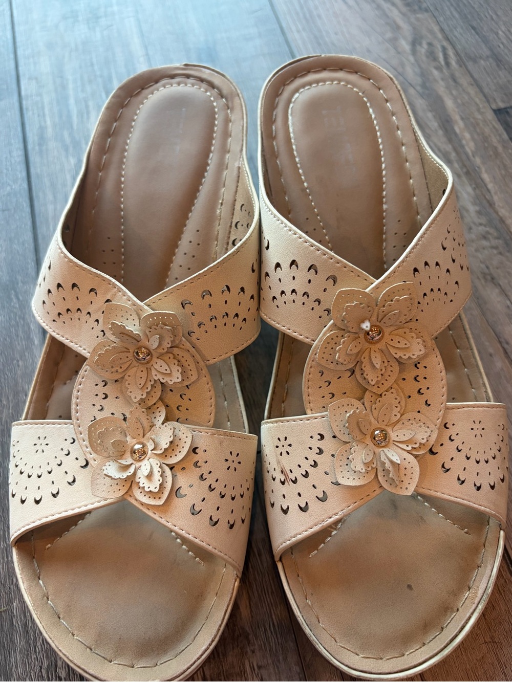 Women’s Temofon Floral Sandals